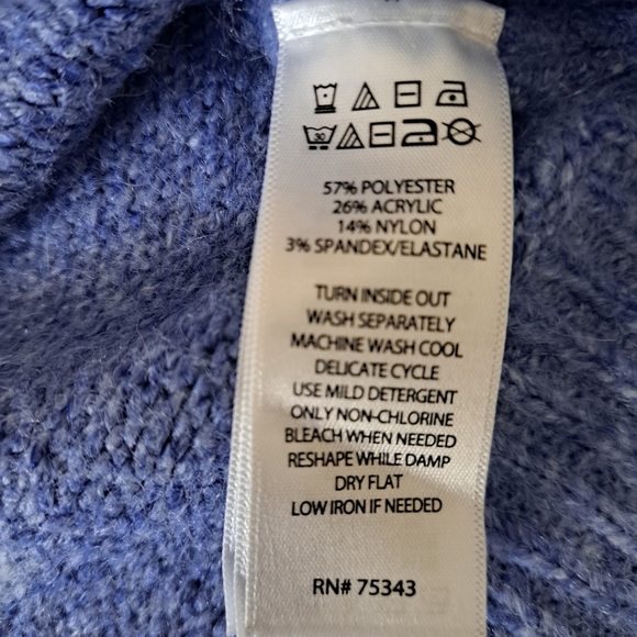 Cupcakes and Cashmere Blue Ombre Snowflake Hoodie Sweater - Picture 4 of 4